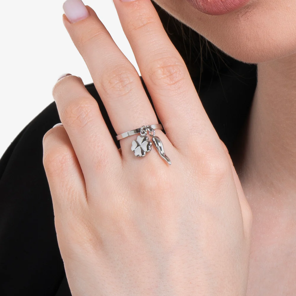 ANELLO DONNA IN ACCIAIO CON CORNO E QUADRIFOGLIO - Image 2