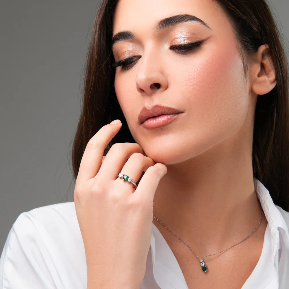 ANELLO DONNA IN ACCIAIO CON CUORI CON ZIRCONI BIANCHI E VERDI - Image 4