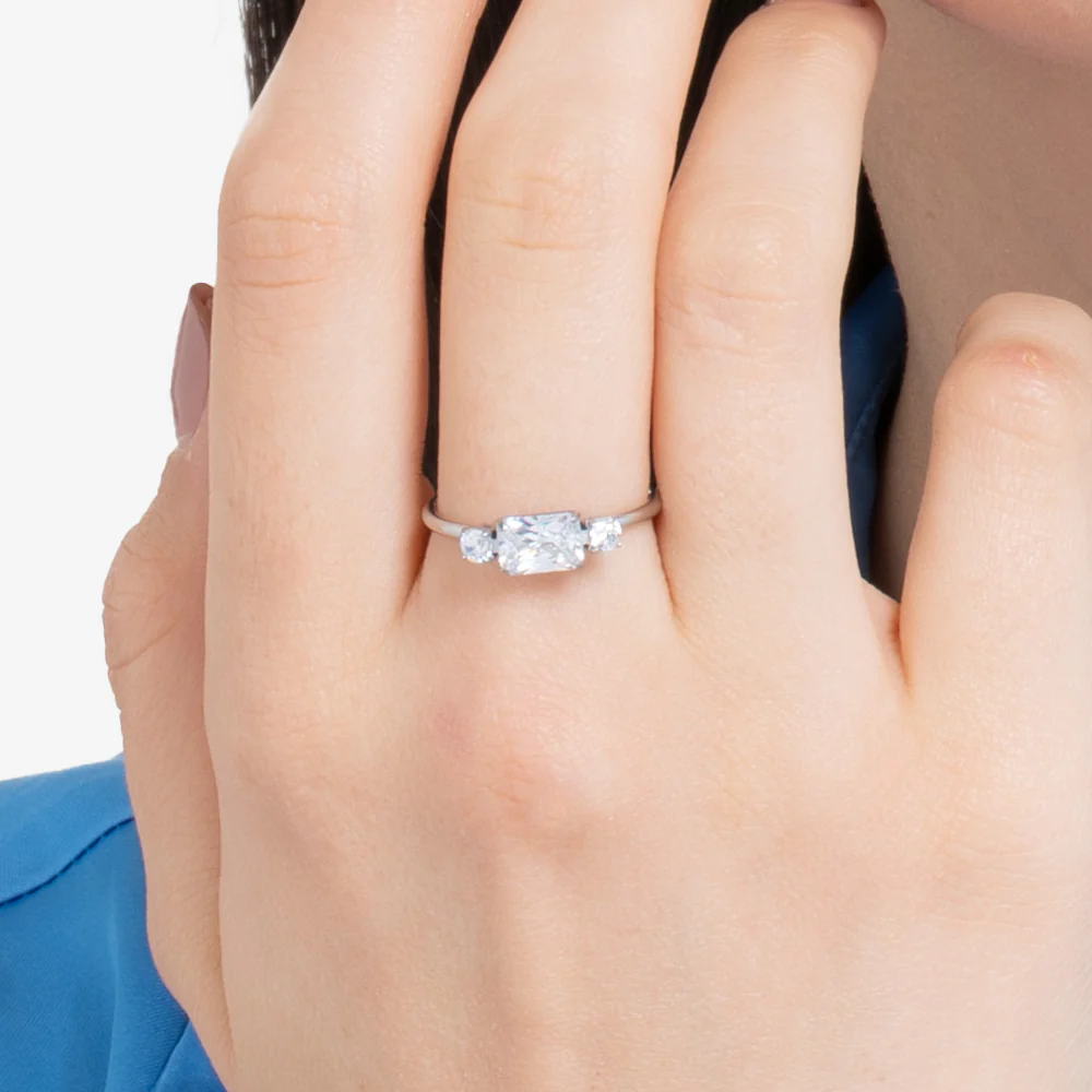 ANELLO DONNA IN ACCIAIO CON ZIRCONI BIANCHI - Image 2