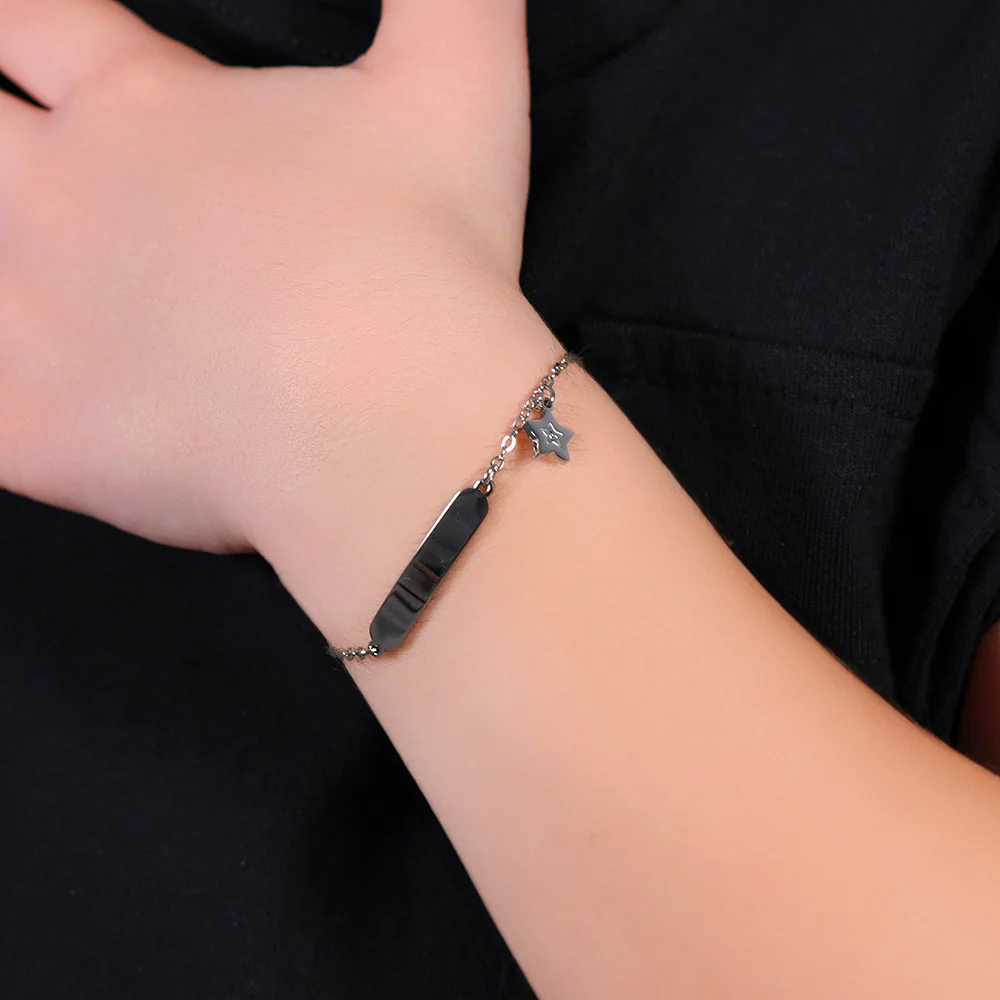 BRACCIALE BAMBINA IN ACCIAIO CON STELLA E PIASTRA - Image 2