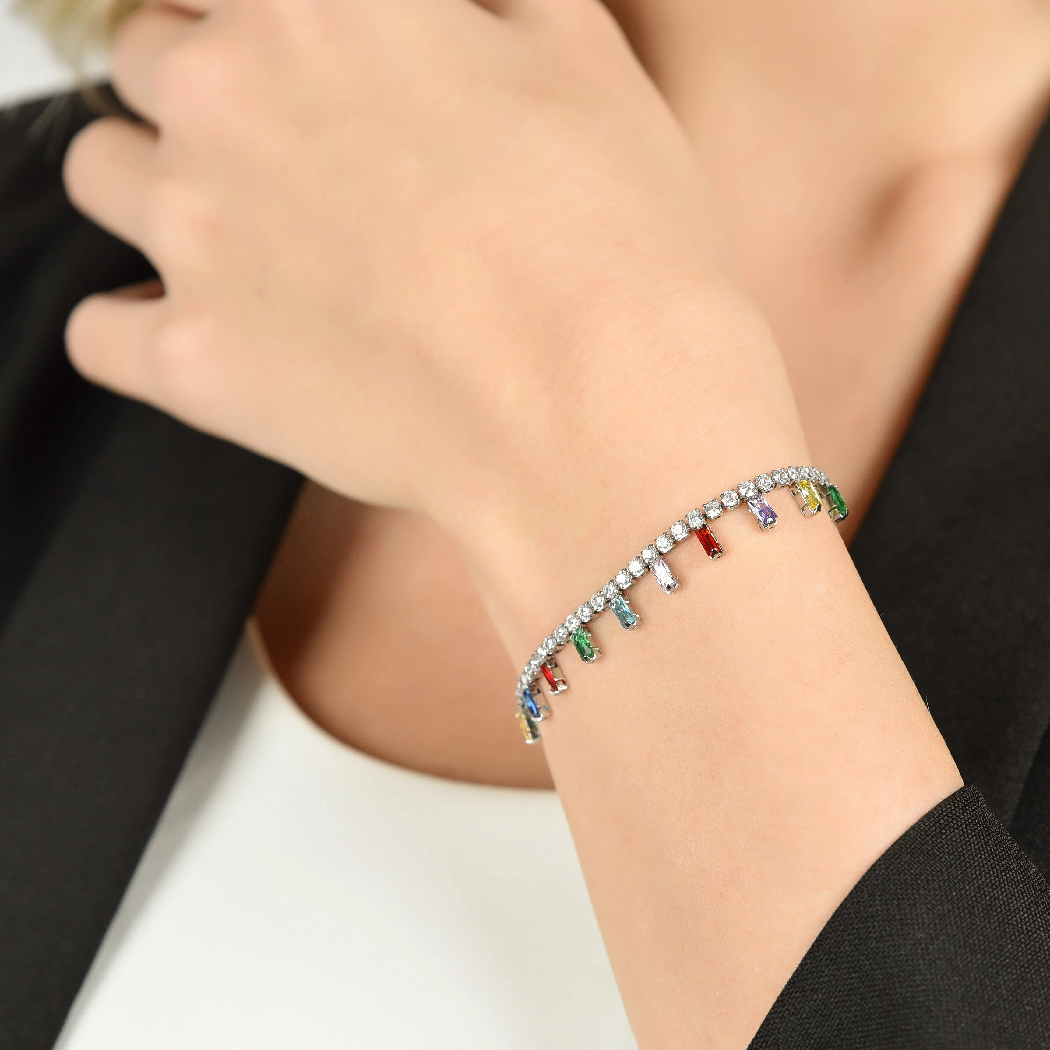 BRACCIALE DONNA IN ACCIAIO CON CRISTALLI MULTICOLOR - Image 2