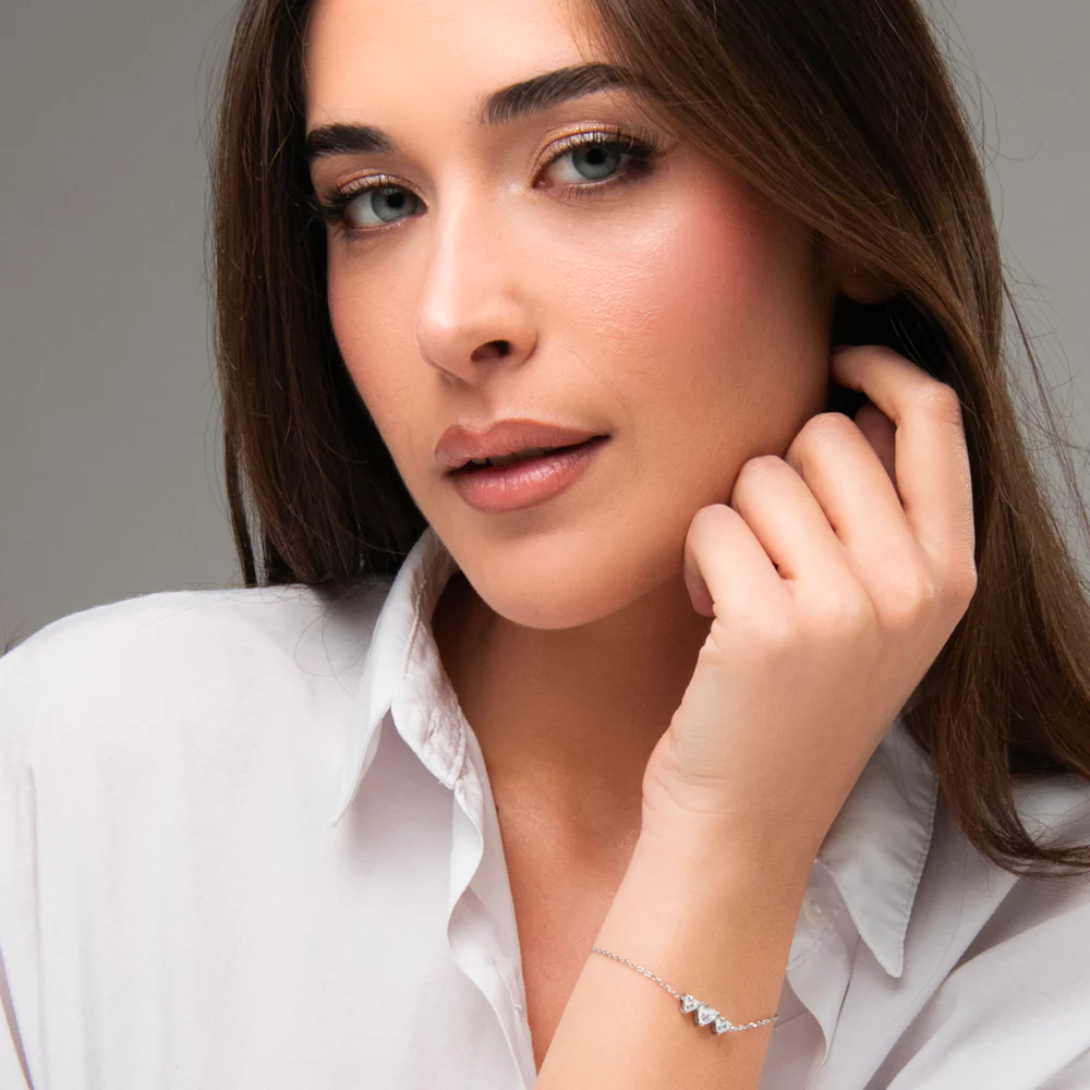BRACCIALE DONNA IN ACCIAIO CON CUORI CON ZIRCONI BIANCHI - Image 3