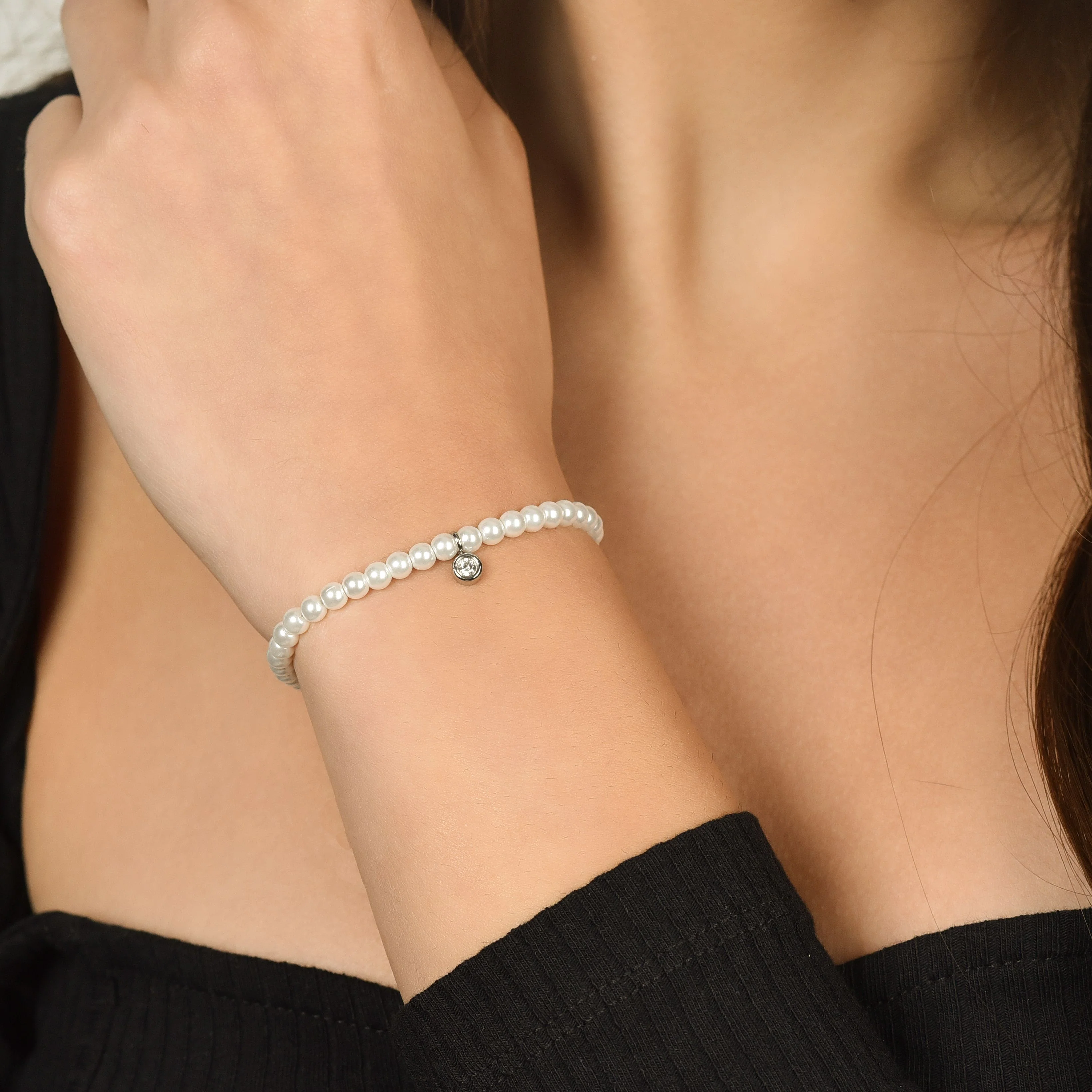 BRACCIALE DONNA IN ACCIAIO CON PERLE SINTETICHE CON CRISTALLO BIANCO - Image 2