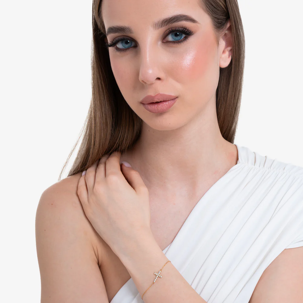 BRACCIALE DONNA IN ACCIAIO E IP GOLD CON CROCE E ZIRCONI BIANCHI - Image 3