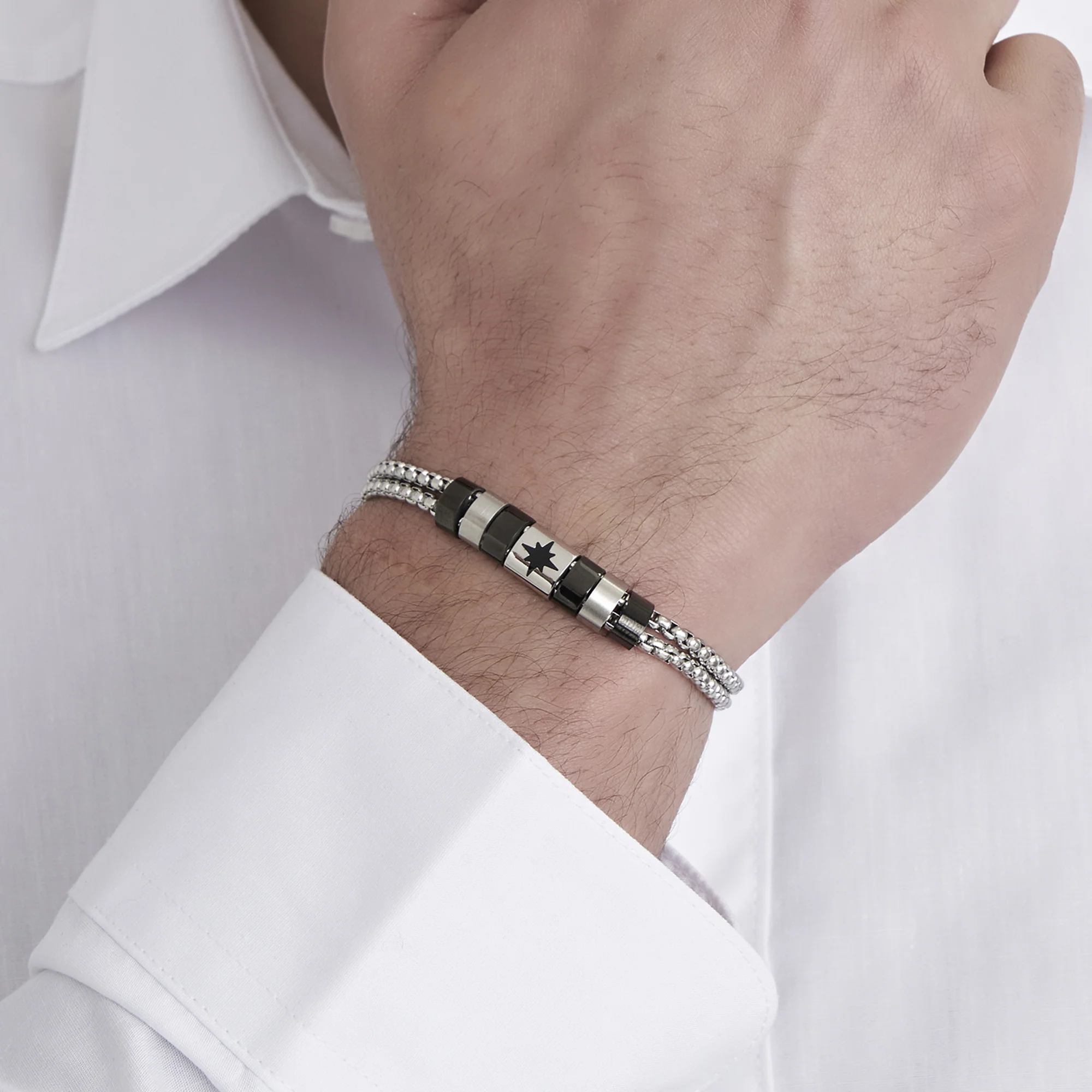 BRACCIALE UOMO IN ACCIAIO CON ELEMENTI IP NERO E ROSA DEI VENTI - Image 2
