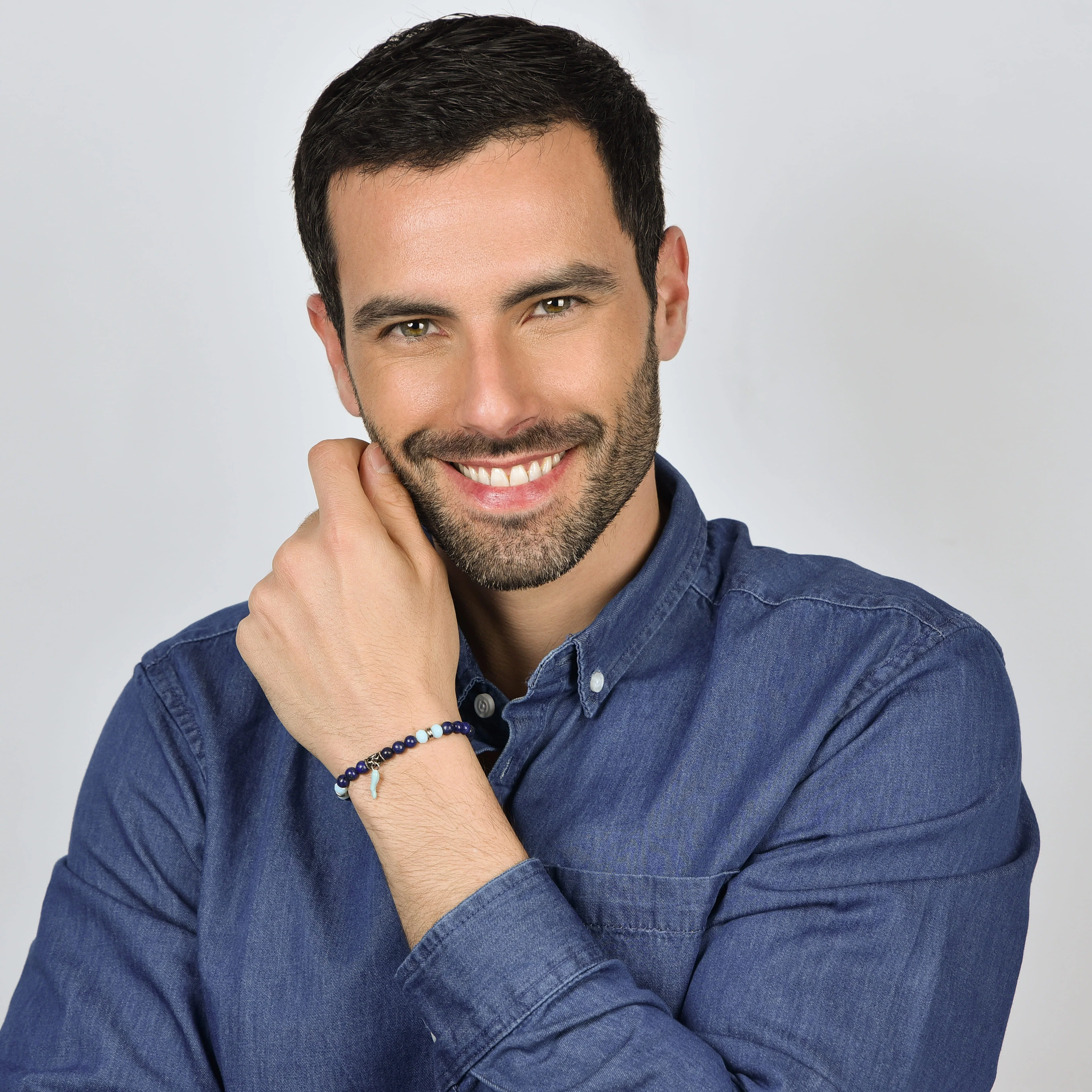 BRACCIALE UOMO ELASTICO CON PIETRE BLU E VERDI E CORNO TURCHESE - Image 3