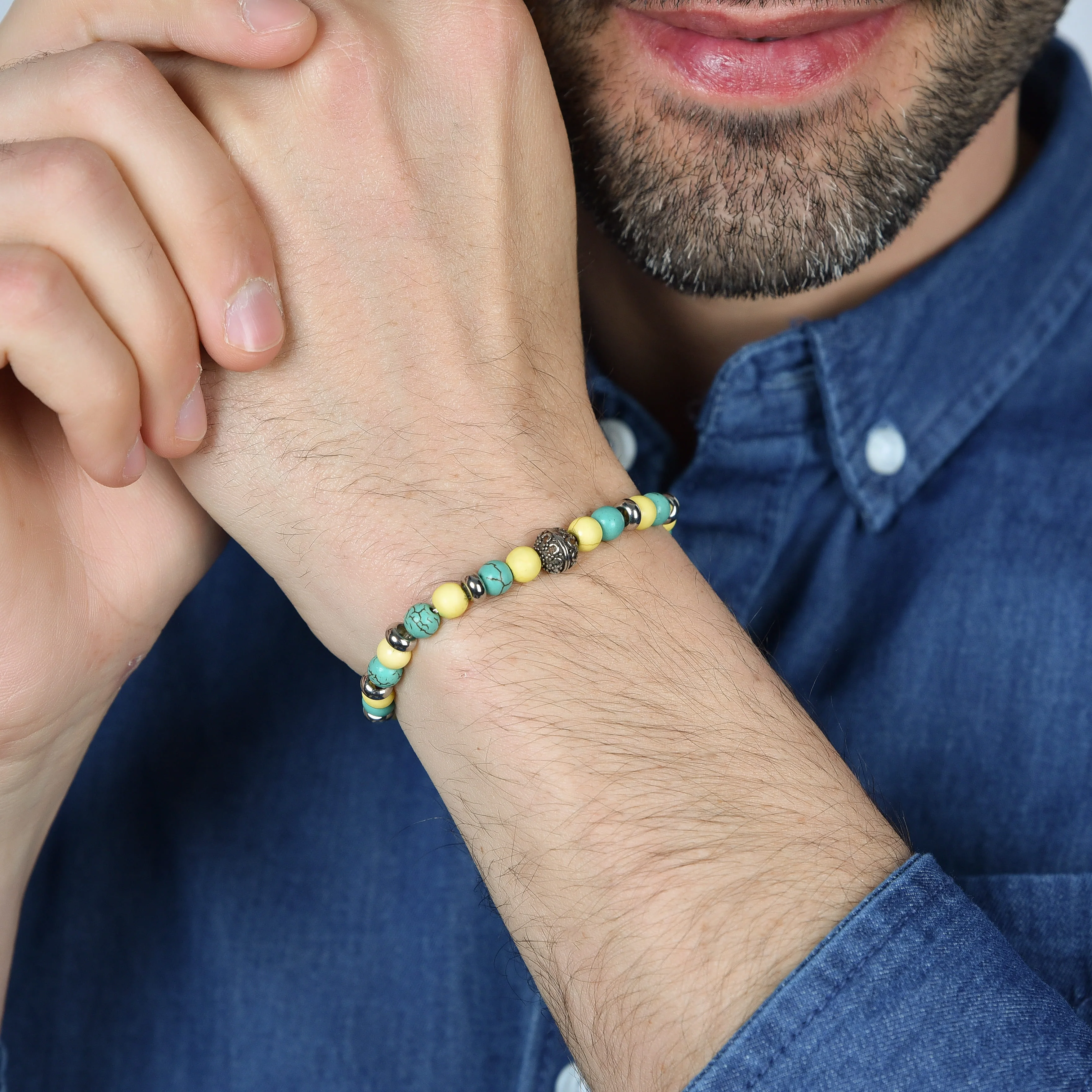 BRACCIALE UOMO ELASTICO CON PIETRE TURCHESI E GIALLE ED ELEMENTI IN ACCIAIO - Image 2