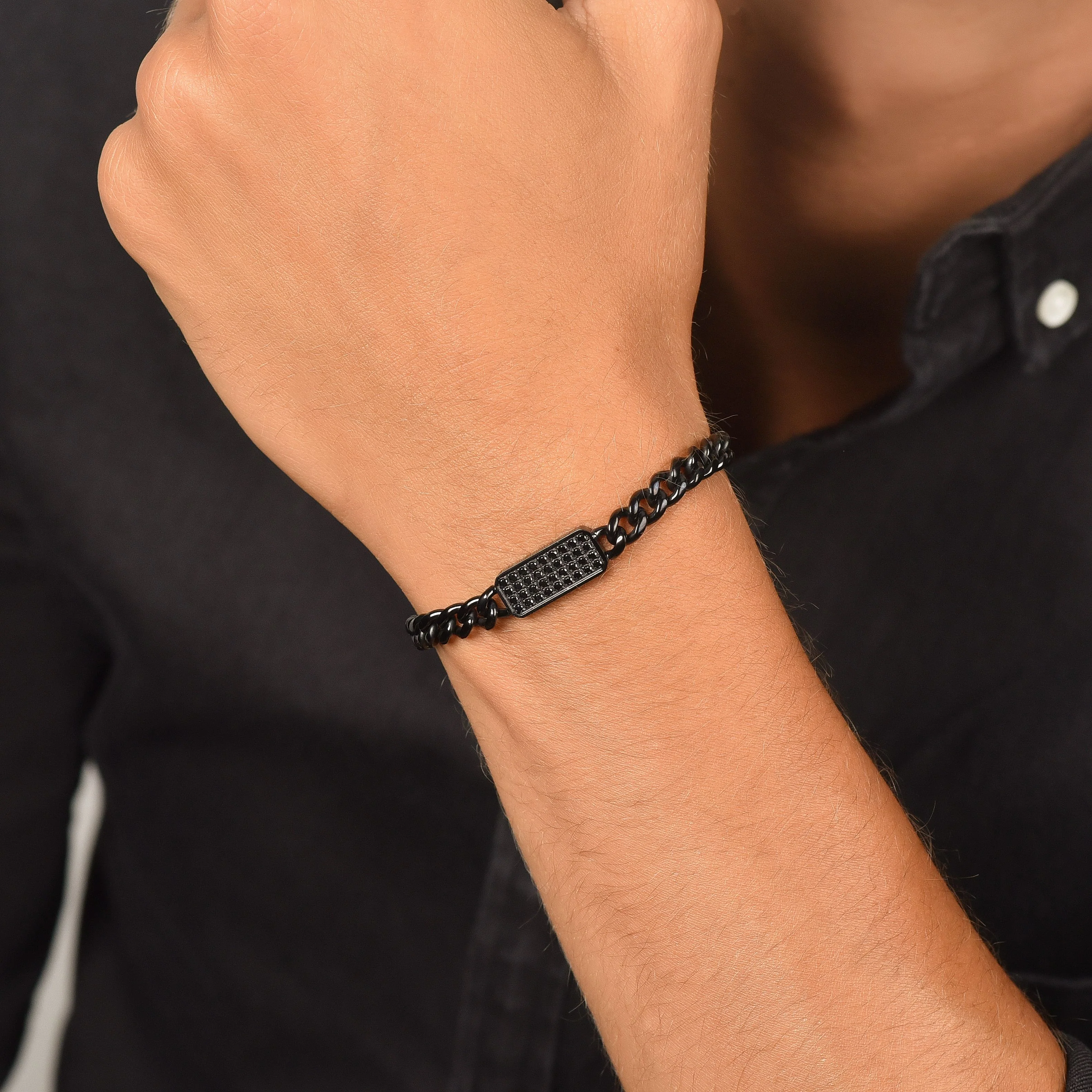 BRACCIALE UOMO IN ACCIAIO IP NERO CON ELEMENTO CON CRISTALLI NERI - Image 2