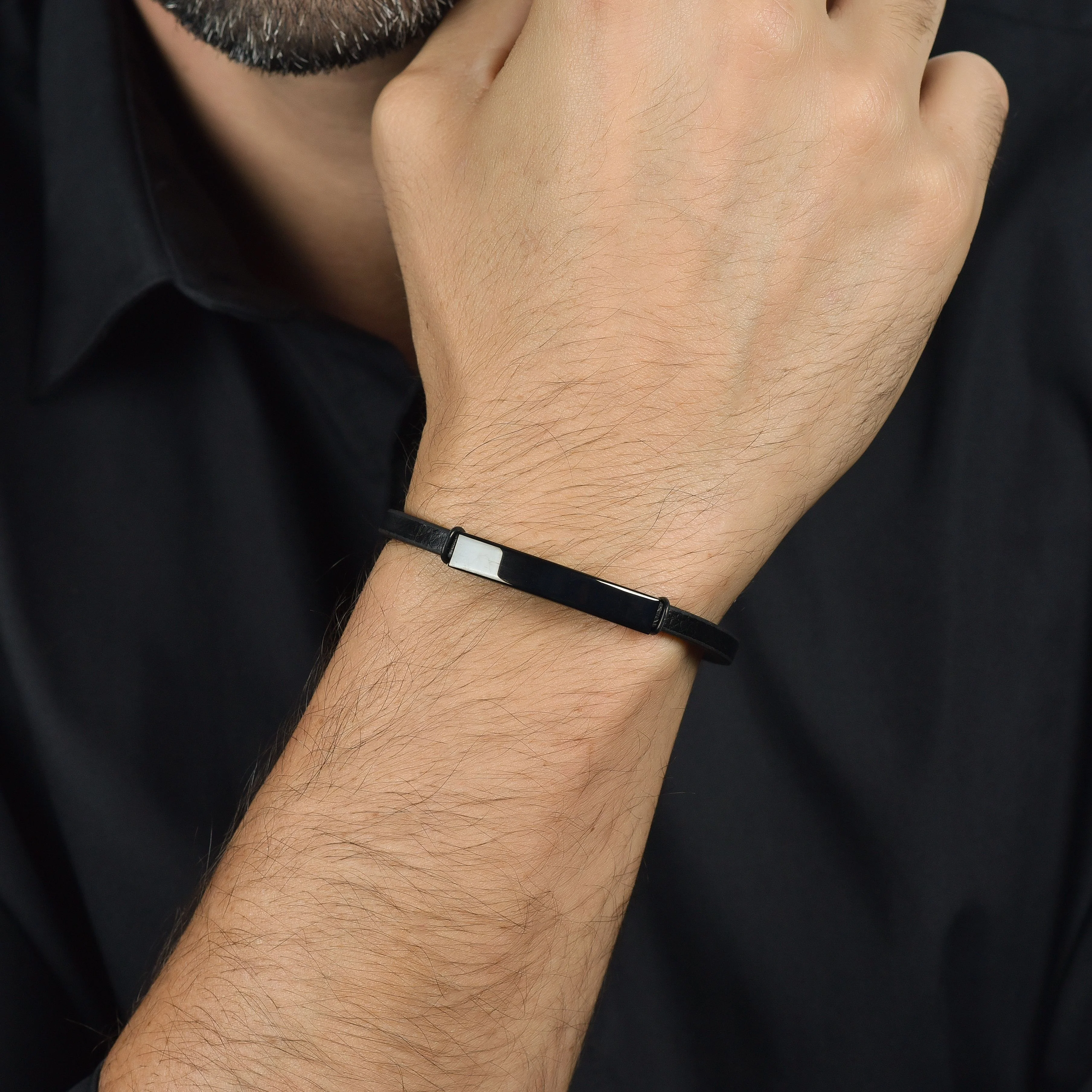 BRACCIALE UOMO IN SILICONE CON PIASTRA IN ACCIAIO IP NERO - Image 2