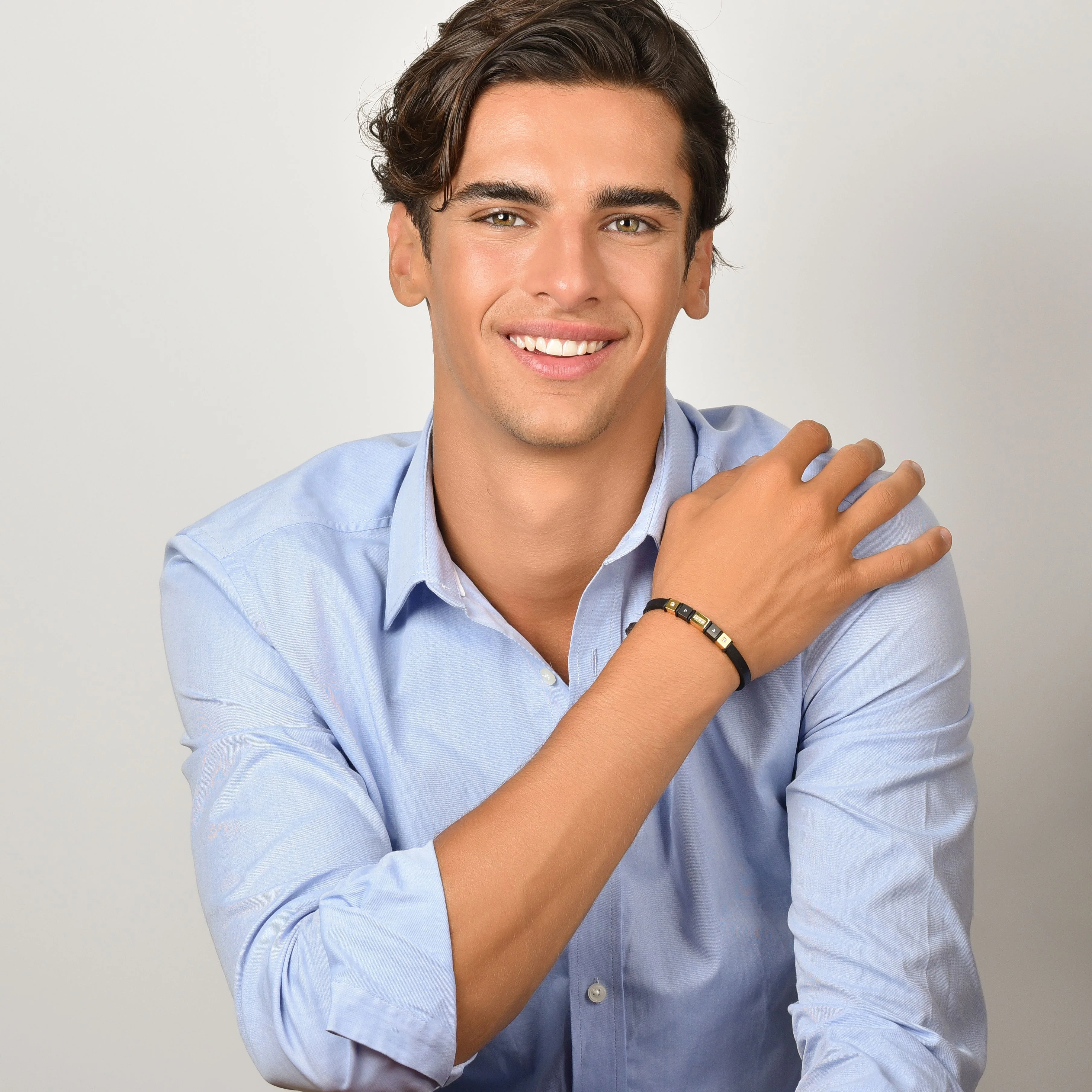 BRACCIALE UOMO IN SILICONE NERO CON ELEMENTI IN ACCIAIO IP GOLD ED IP NERO - Image 3