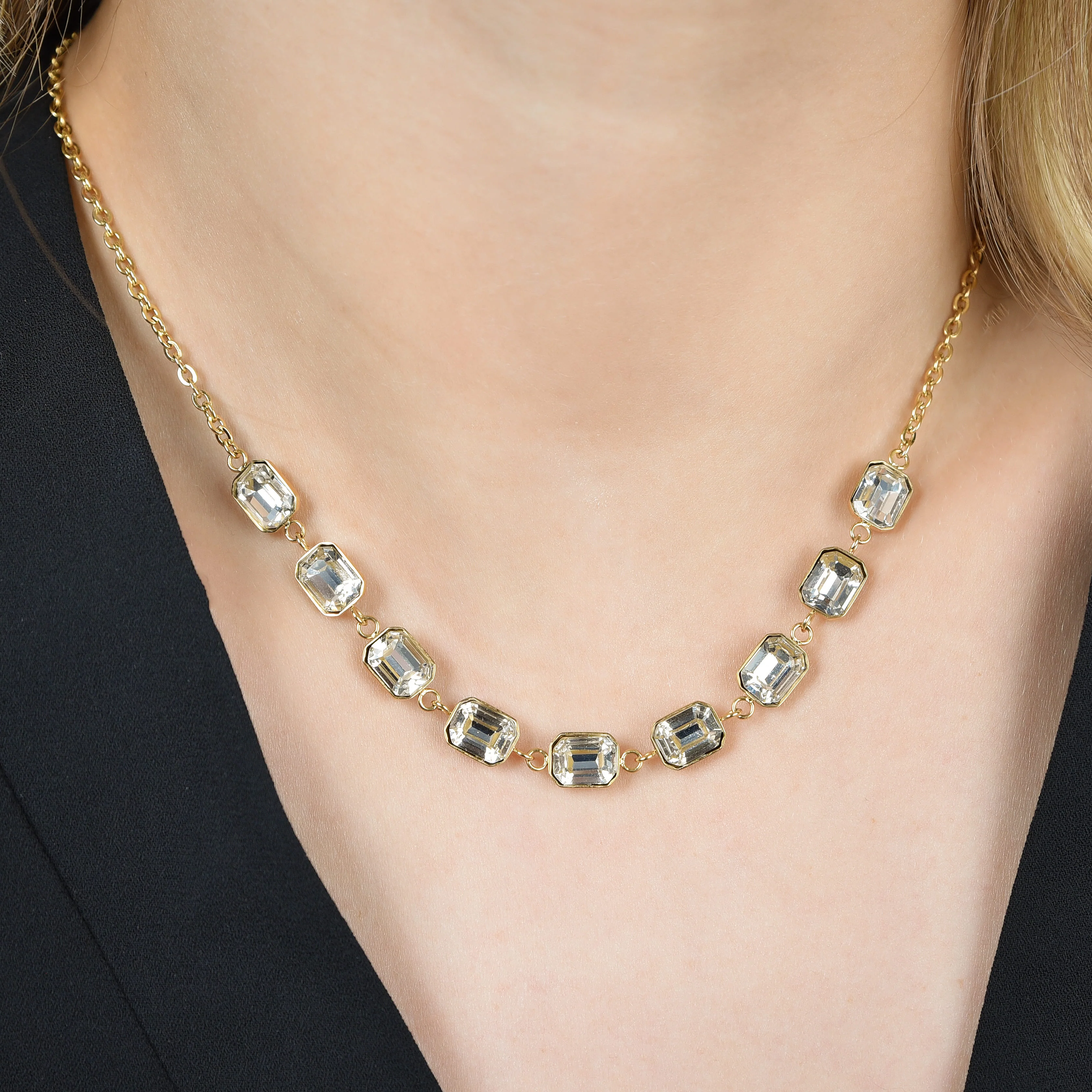 COLLANA DONNA IN ACCIAIO IP GOLD CON CRISTALLI BIANCHI - Image 2