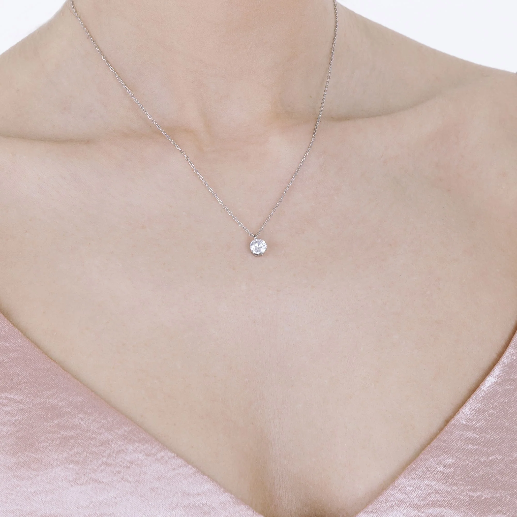 COLLANA DONNA PUNTO LUCE IN ACCIAIO CON CRISTALLO BIANCO DA 6 MM - Image 2