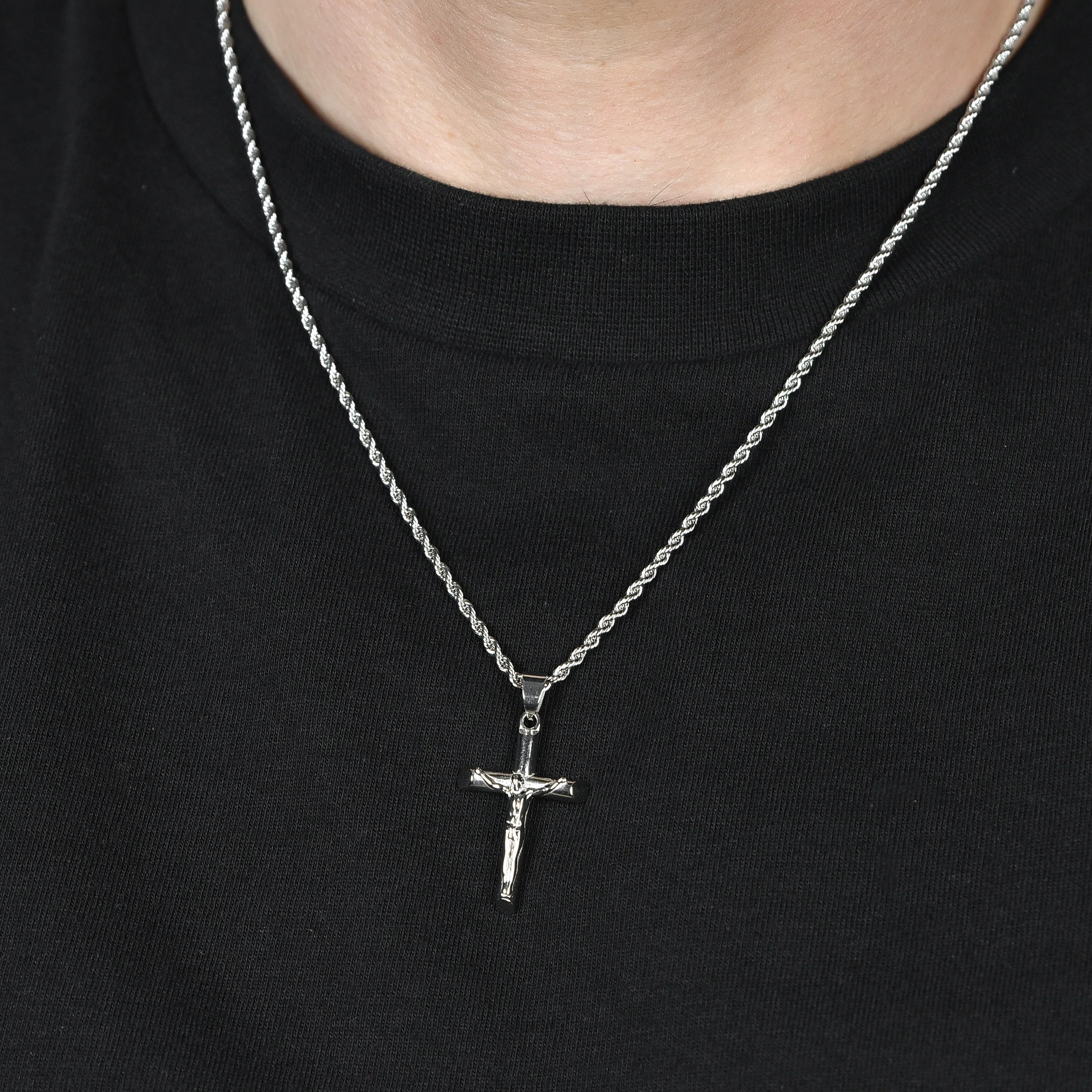 COLLANA UOMO IN ACCIAIO CON CROCIFISSO - Image 2