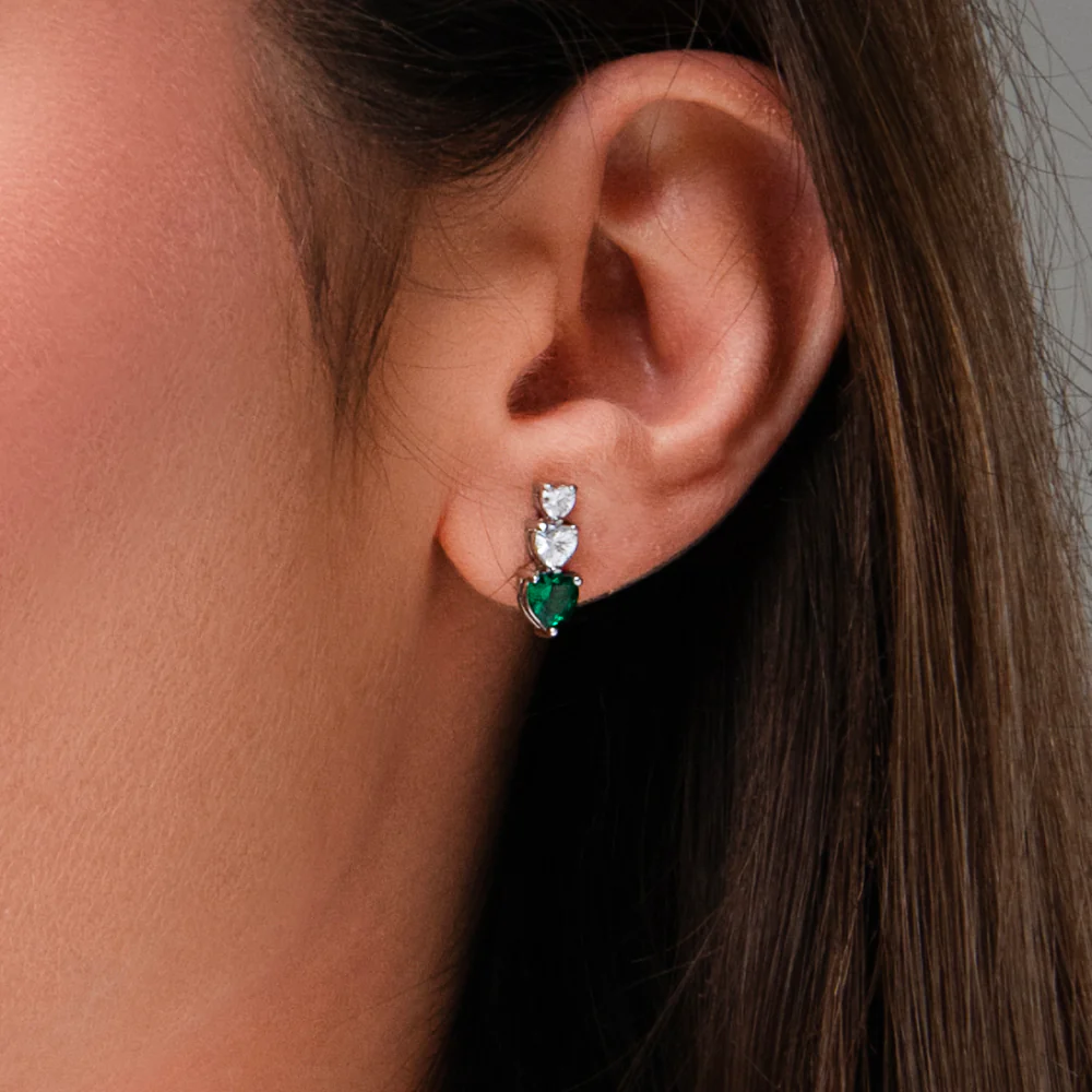 MONO ORECCHINO DONNA IN ACCIAIO CON CUORI CON ZIRCONI BIANCHI E VERDI - Image 2